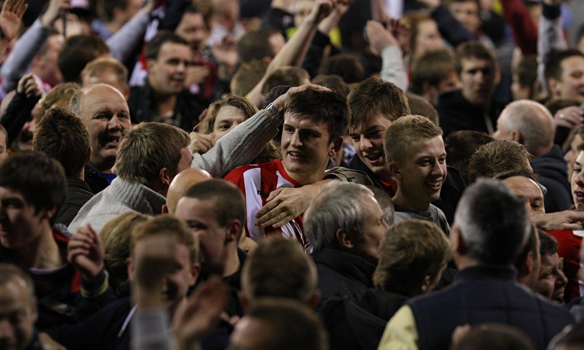 红黑战袍 红黑战袍